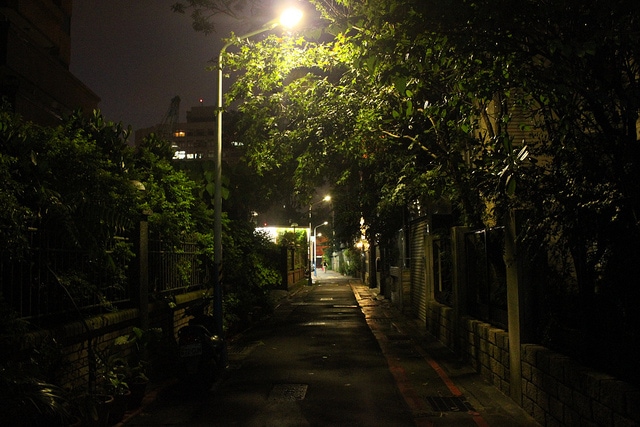 Un paseo nocturno por los callejones de Taipei