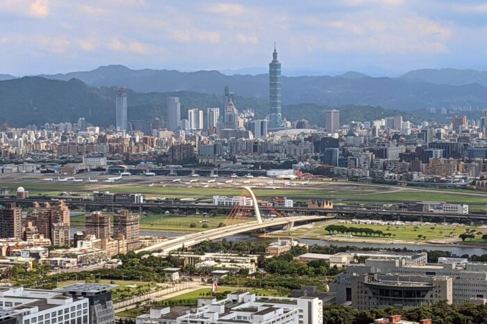 Free Hiking Tour of Taipei’s Jiantan Mountain